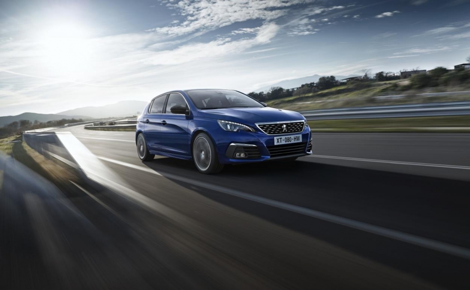 PEUGEOT_308_0905JS_214-960×600