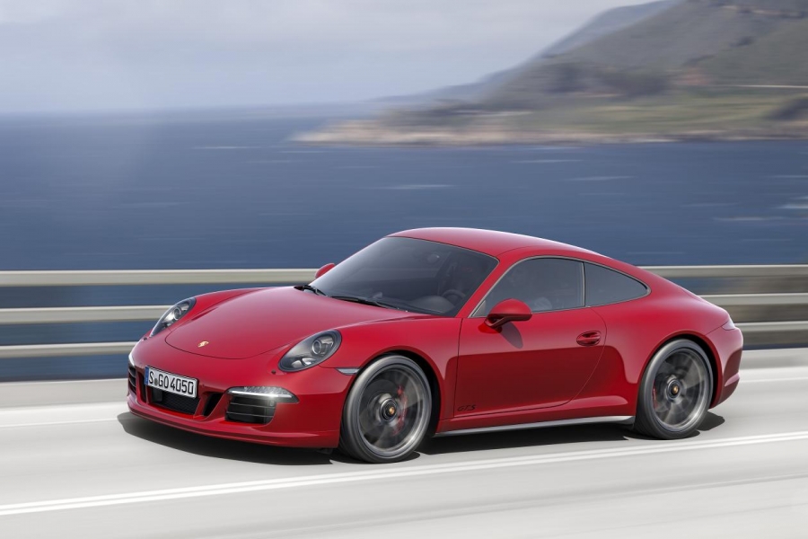 PORSCHE-911-CARRERA-GTS-960×600