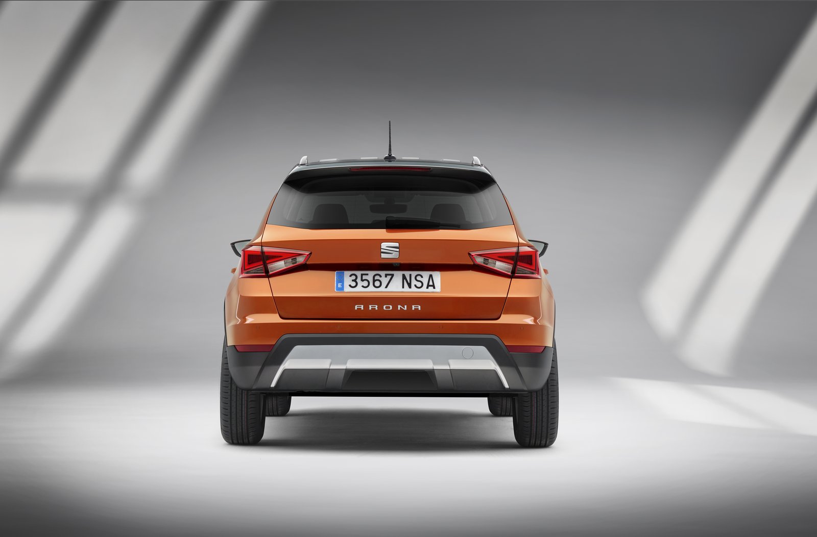 SEAT-Arona-10