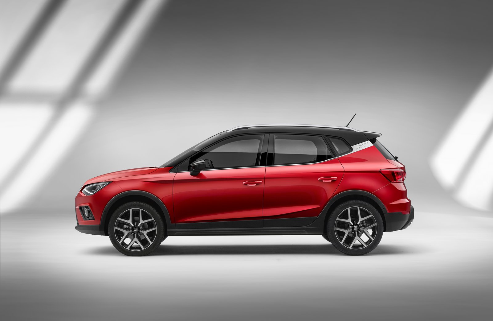 SEAT-Arona-7