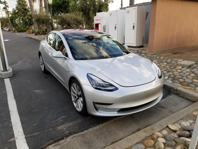 Tesla-Model-3-Spotted-18-960×600