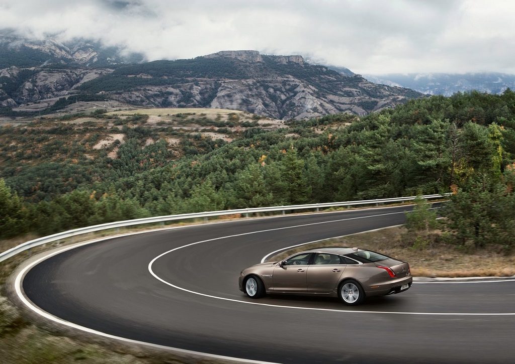 jaguar-xj-12-1024×725