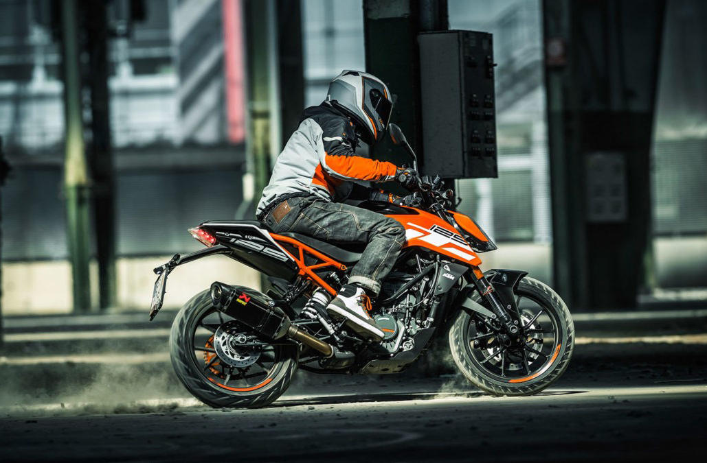 ktm125duke-07