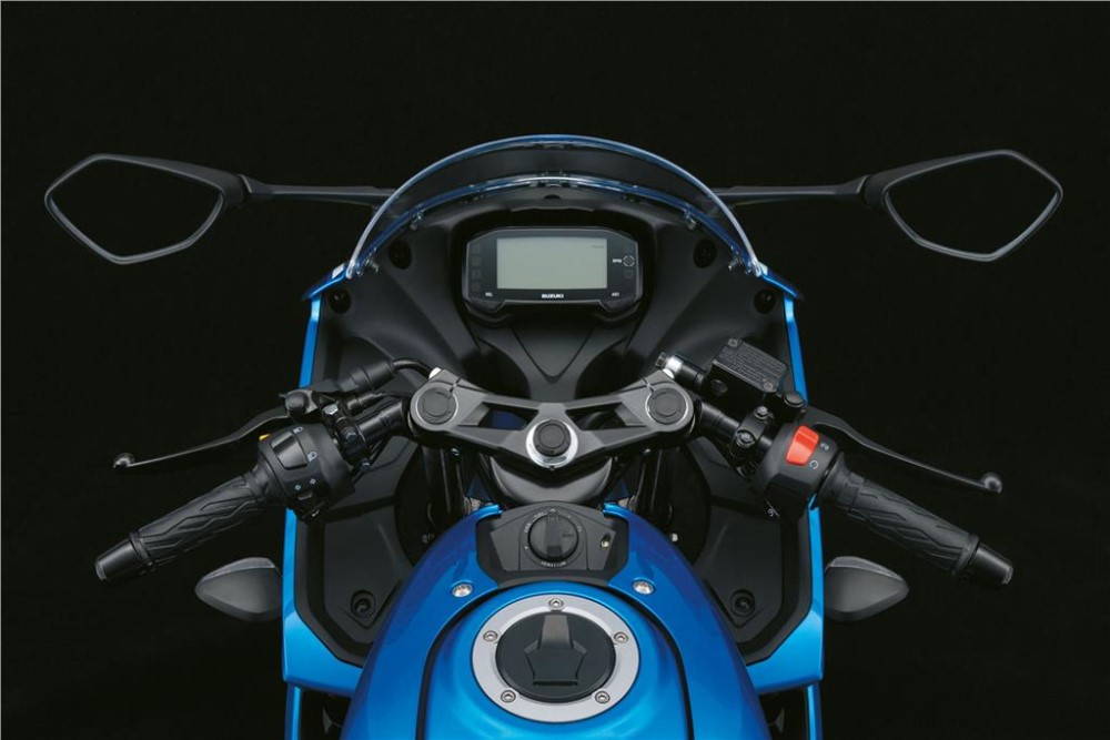 suzuki-gsx-125r (10)