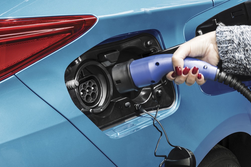 2016-toyota-prius-plug-in-hybrid-07