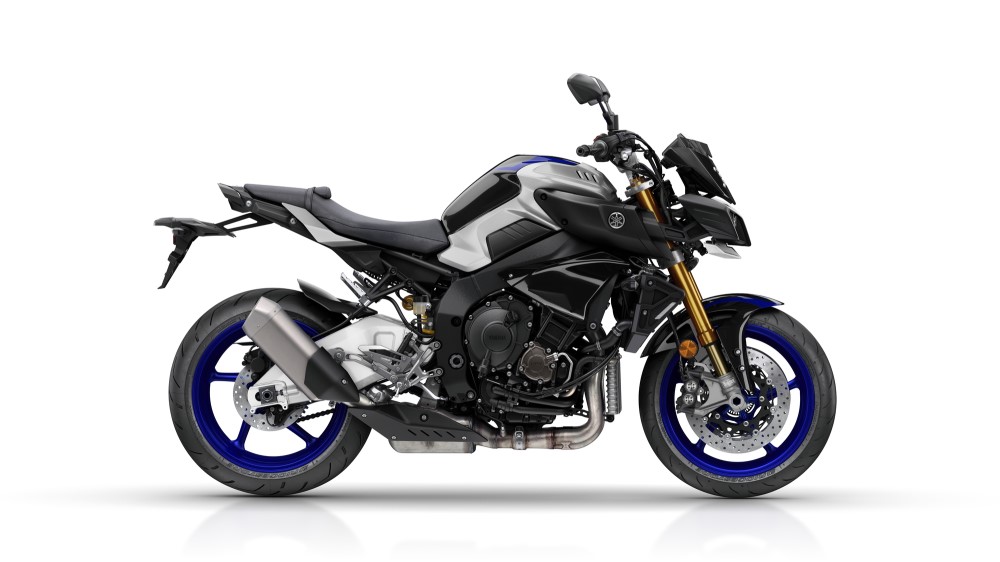 2017-yamaha-mt10dx-eu-silver-blu-carbon-studio-002