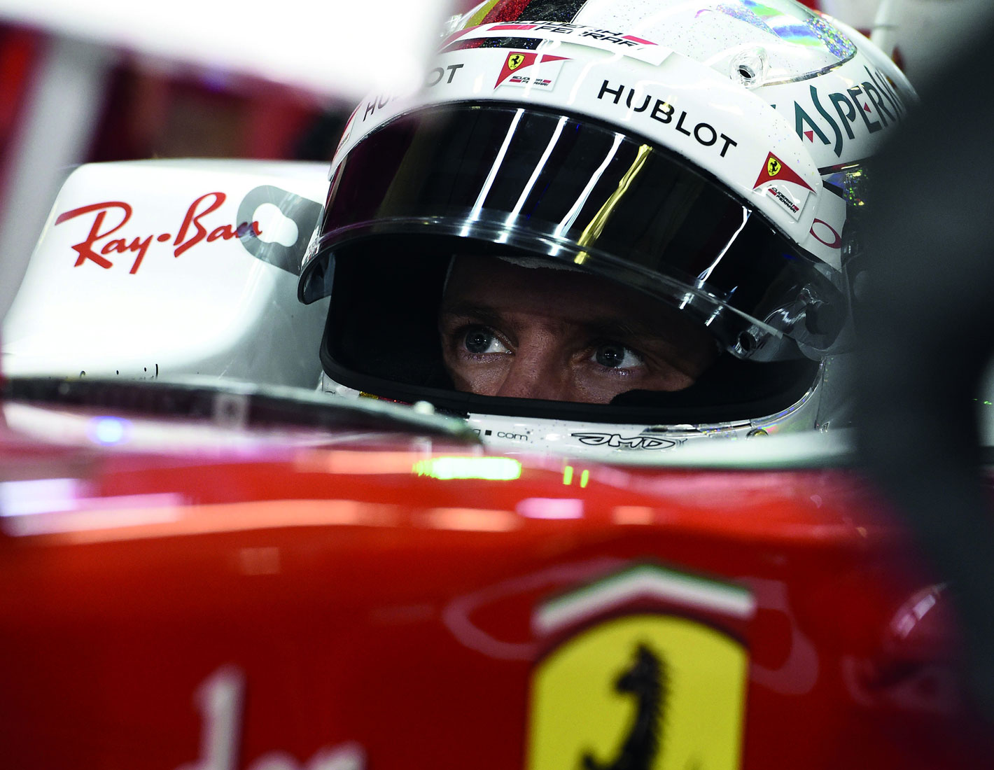 24.-ABU-DHABI-GP-F1-2016—Sebastian-Vettel