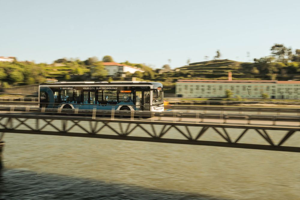 Caetano Bus (3)