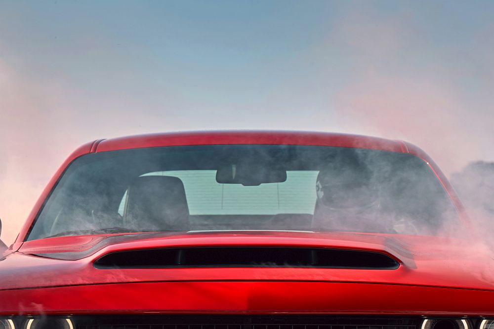 The functional Air-Grabber™ hood scoop on the 2018 Dodge Chall