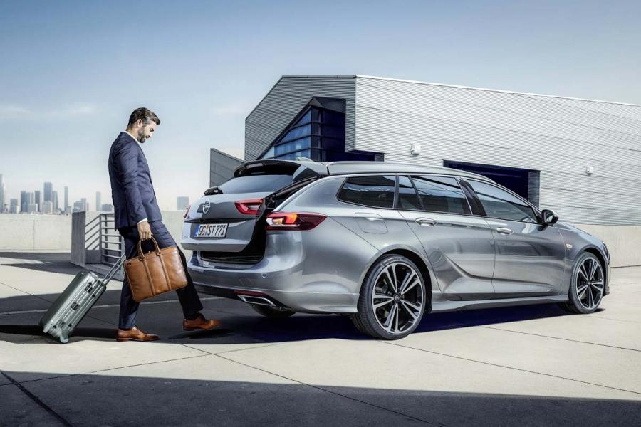 Opel-Insignia-Sports-Tourer-305414-960×600