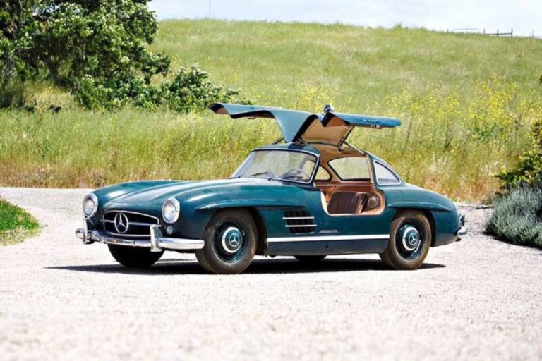 Original-Unrestored-One-Family-Ownership-Mercedes-Benz-300-SL-Gullwing-and-Roadster-1-768×512