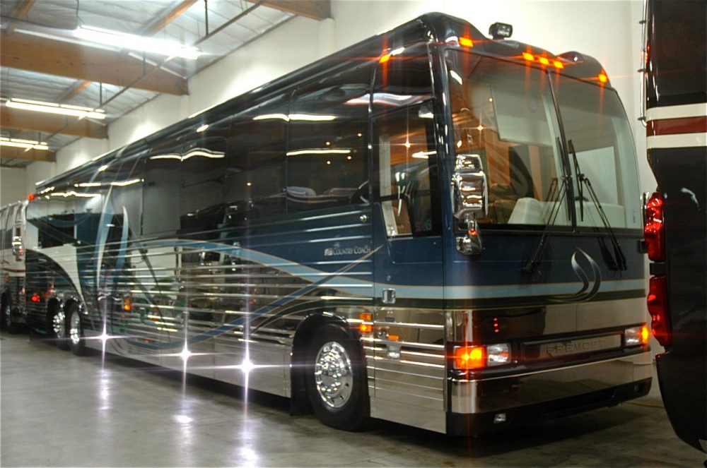 05a Prevost Country Coach