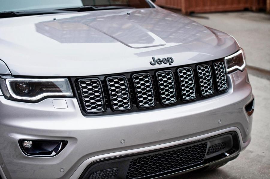 170301_Jeep_Grand-Cherokee-Night-Eagle_06-960×600