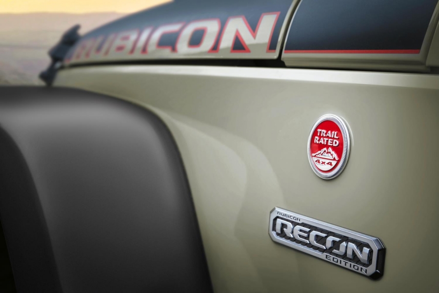 170301_Jeep_Jeep_Wrangler_Rubicon_Recon_badge-960×600