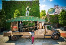 Este camião usa o seu motor para andar e cortar pepinos ao mesmo tempo