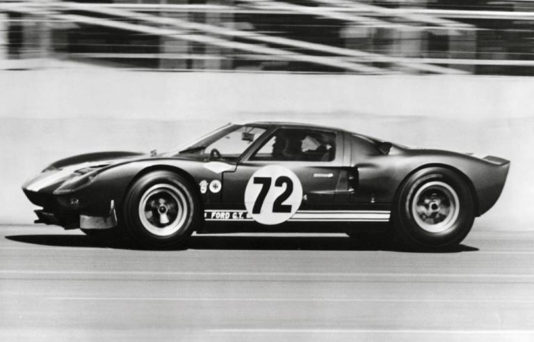 1964-Ford-GT40-2-768×491