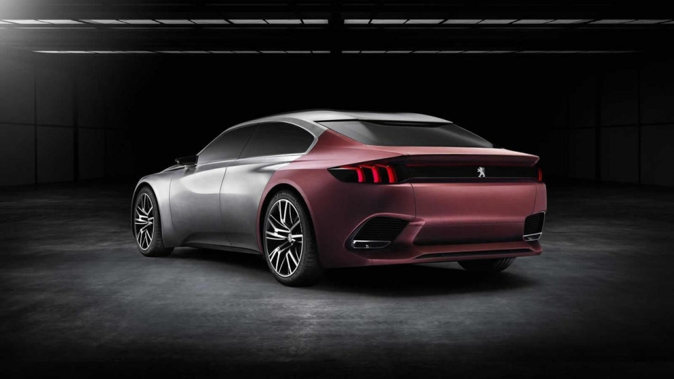 2014-465535-peugeot-exalt-concept1-960×600