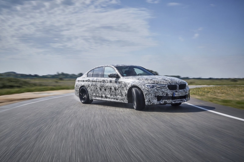 2018-BMW-M5-35-960×600