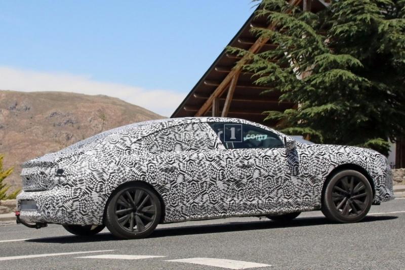 2018-peugeot-508-spy-photo-1-960×600