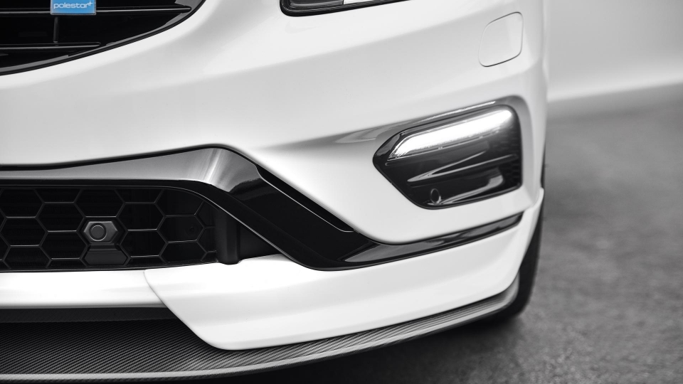 2018-volvo-s60-polestar-5-960×600