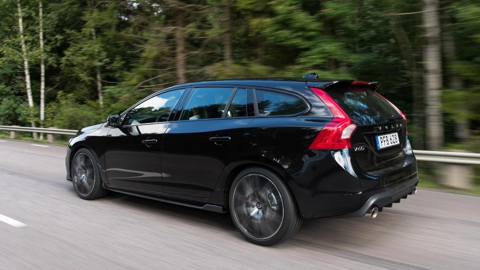 2018-volvo-v60-polestar-1-960×600