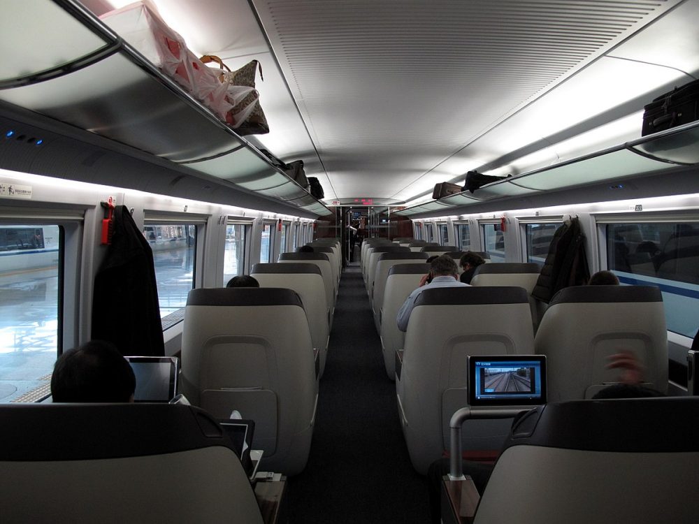 CRH380BL_Business_Coach_SW622203_20121114