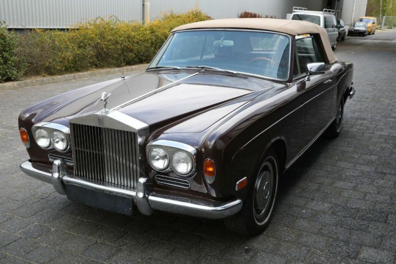 Catawiki_Rolls-Royce-Corniche-1973-13