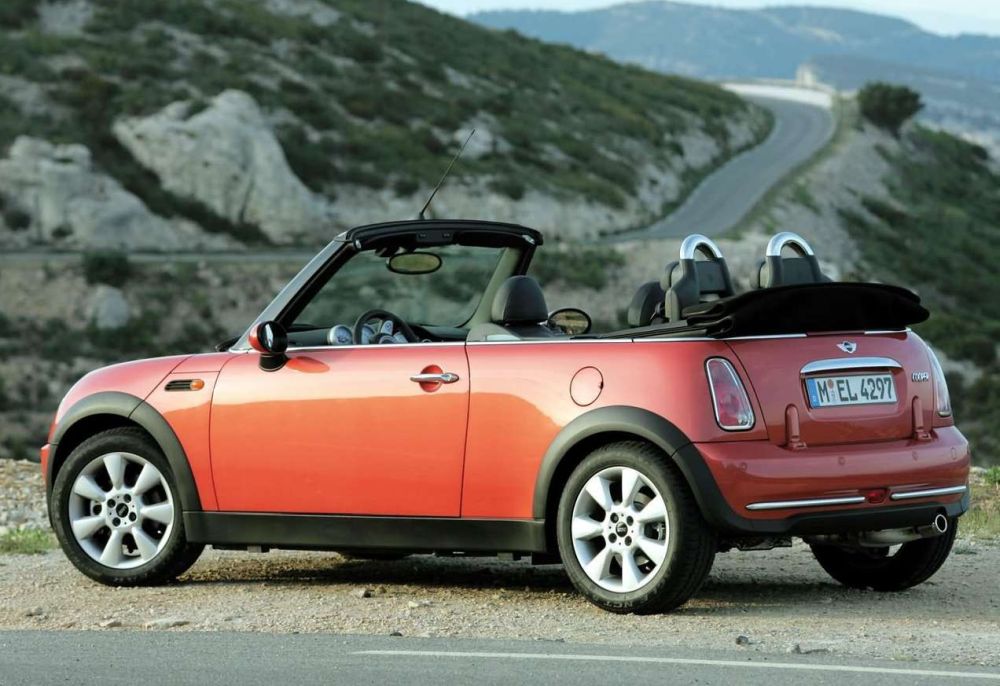 Mini-Cooper_Convertible-2005-1280-1f