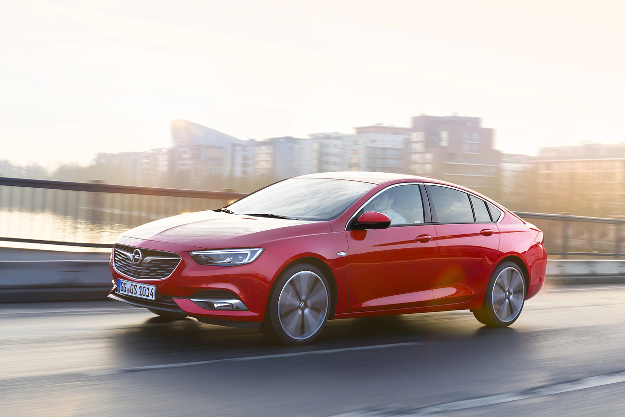 Opel-Insignia-Grand-Sport-305538_Easy-Resize.com