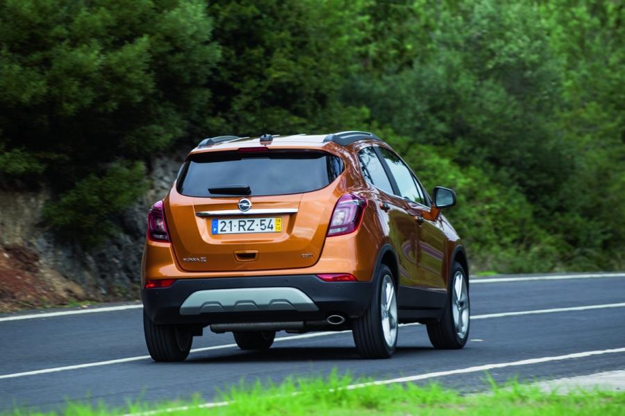 Opel Mokka x Turbo (9)