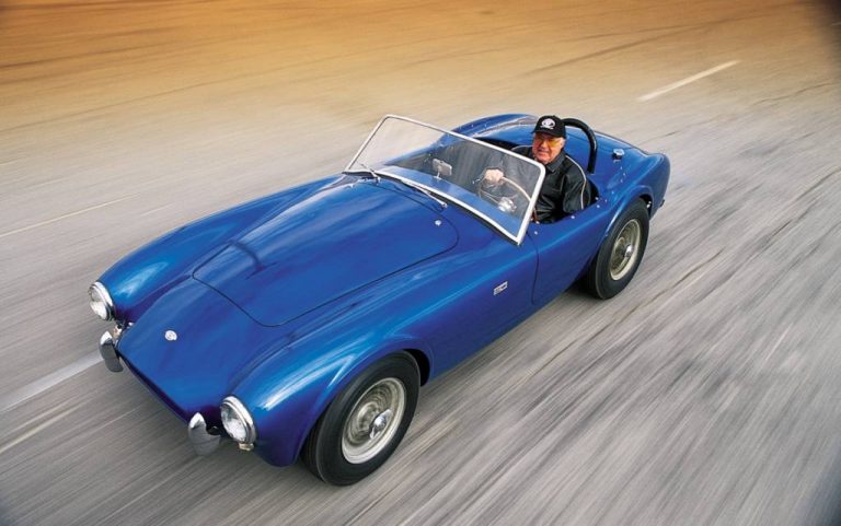 Shelby-Cobra-CSX2000-top-view-in-motion1-768×481