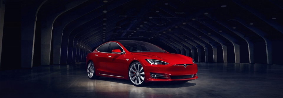 Tesla-Model-S-3-1-960×600
