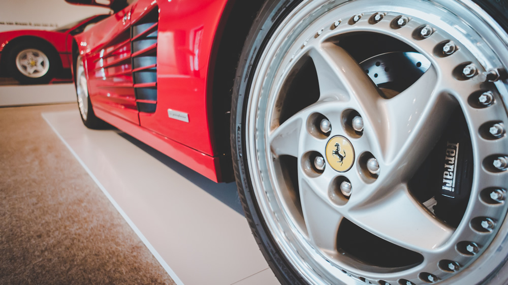 ferrari512m10