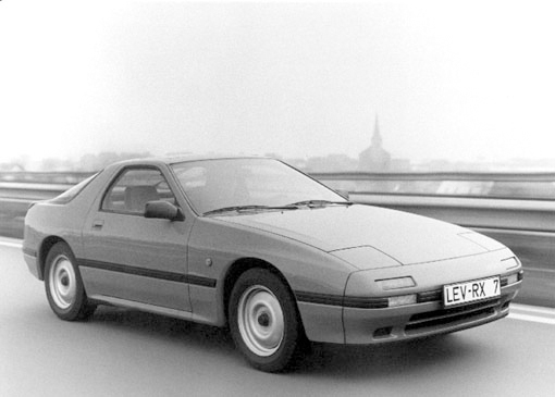 mazda_rx-7_1986_024