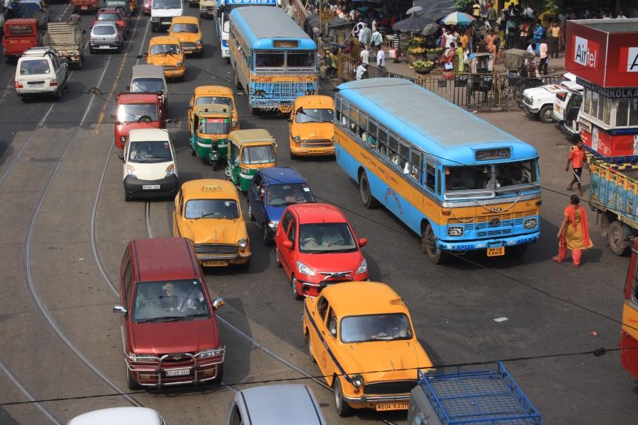 1 Traffic_in_Kolkata-960×600