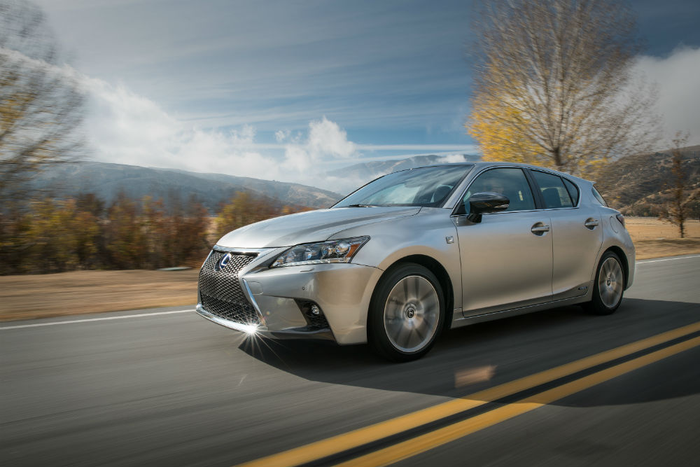 14-Lexus-CT200h