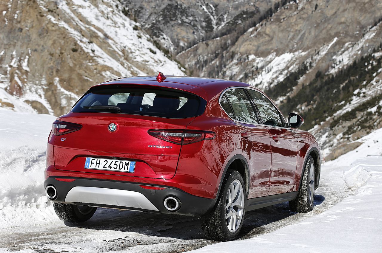 170222_Alfa-Romeo_AR-Stelvio_47