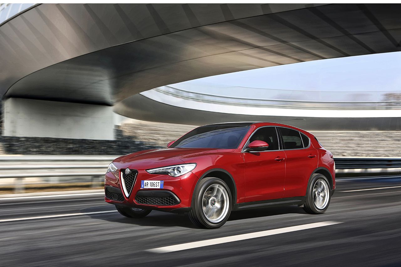 170222_Alfa-Romeo_Stelvio_80