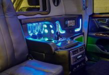 Este carro blindado oferece toda a proteção num ambiente de luxo