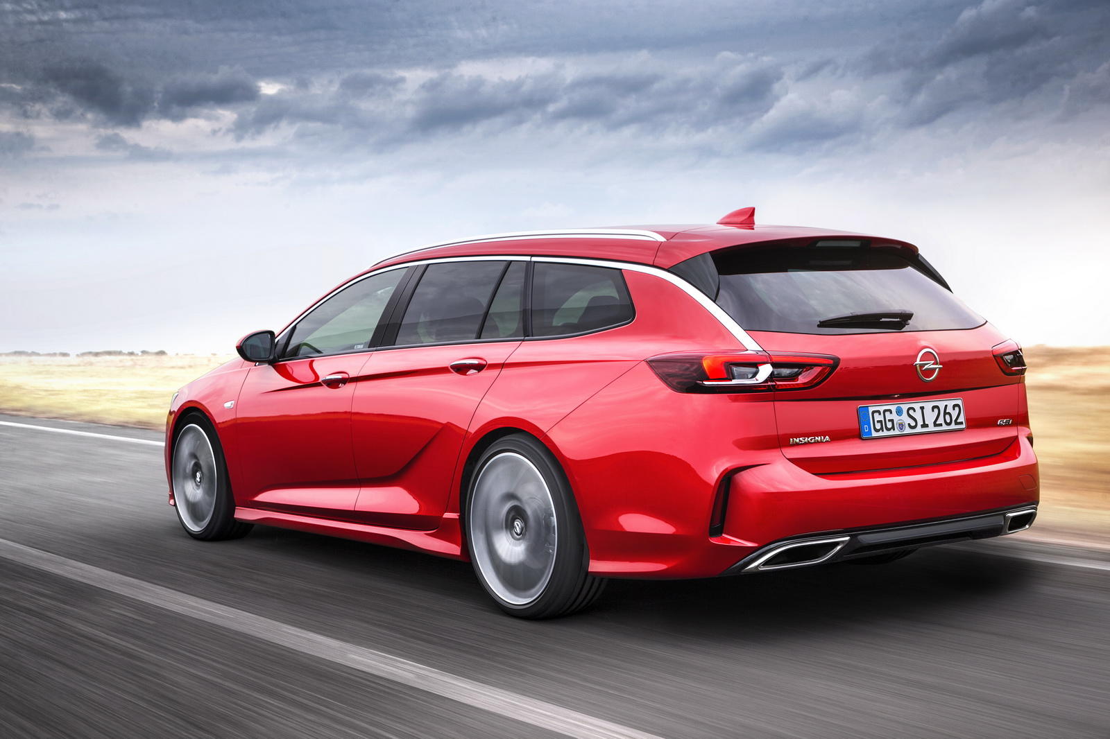 2018-opel-insignia-gsi-sports-tourer-4