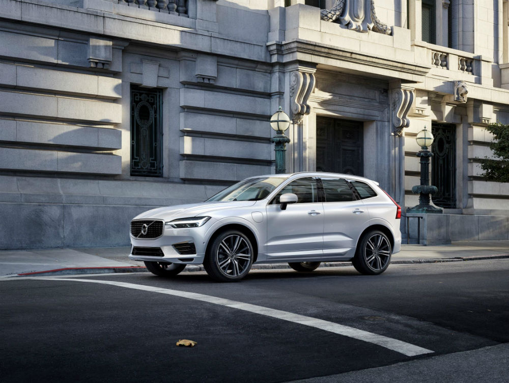 41-Volvo-XC60-T8
