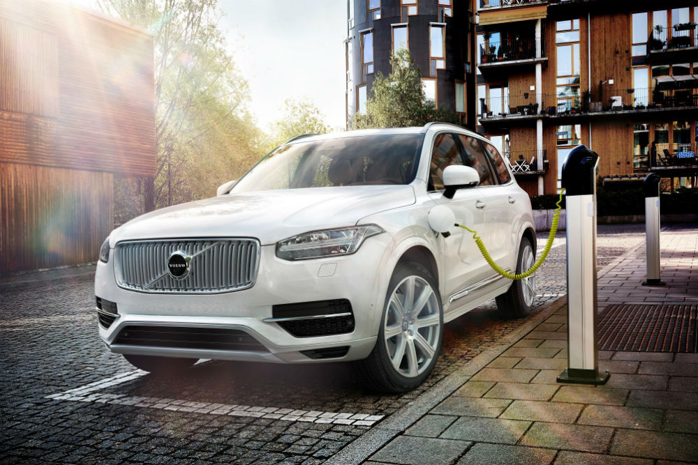 42-Volvo-XC90