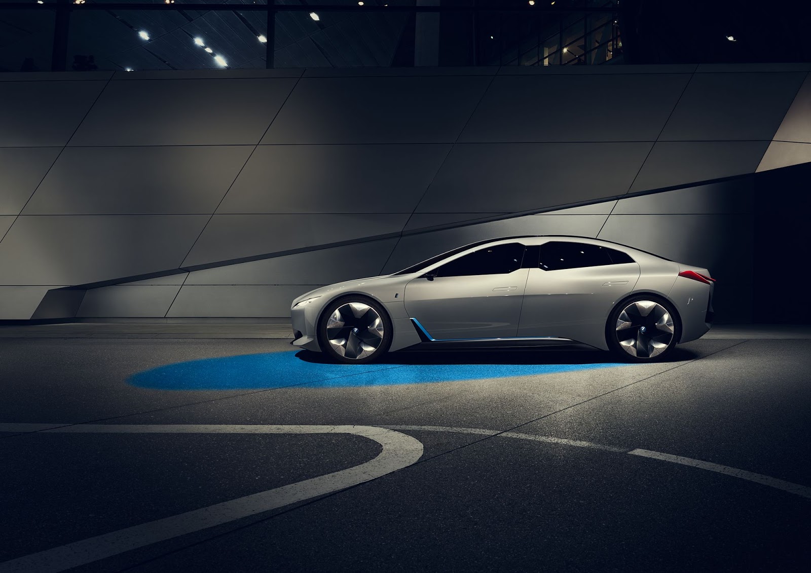 BMW-i-Vision-Dynamics-7