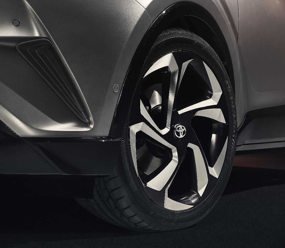 C-HR-HyPowerConcept-Details03-rvb-2.0