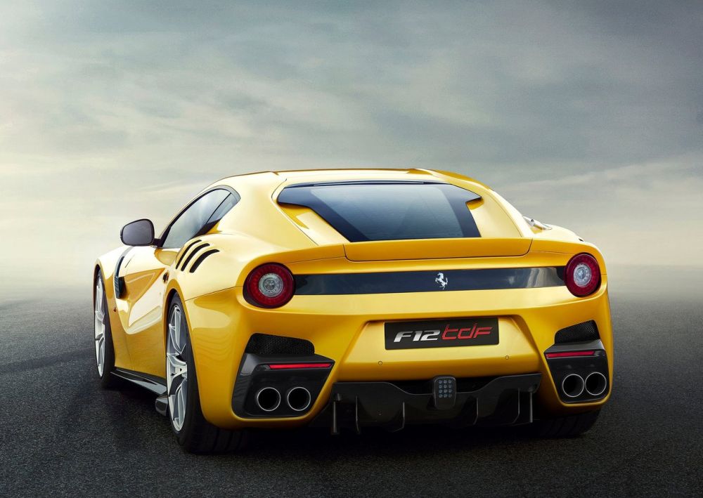 Ferrari-F12tdf-2016-1280-09