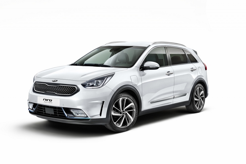 Kia_Niro_PHEV_3_4_front_view