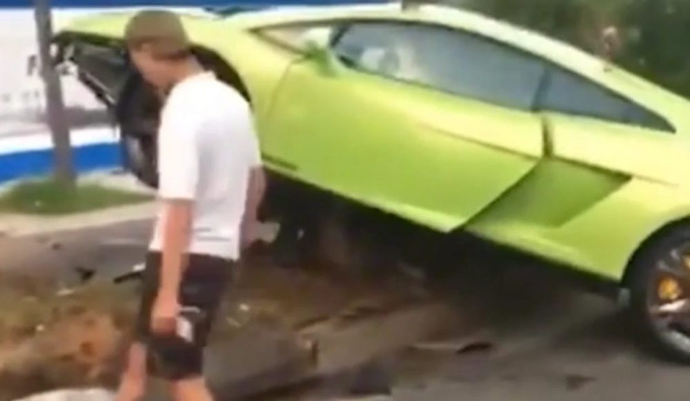 Lambo crash 5