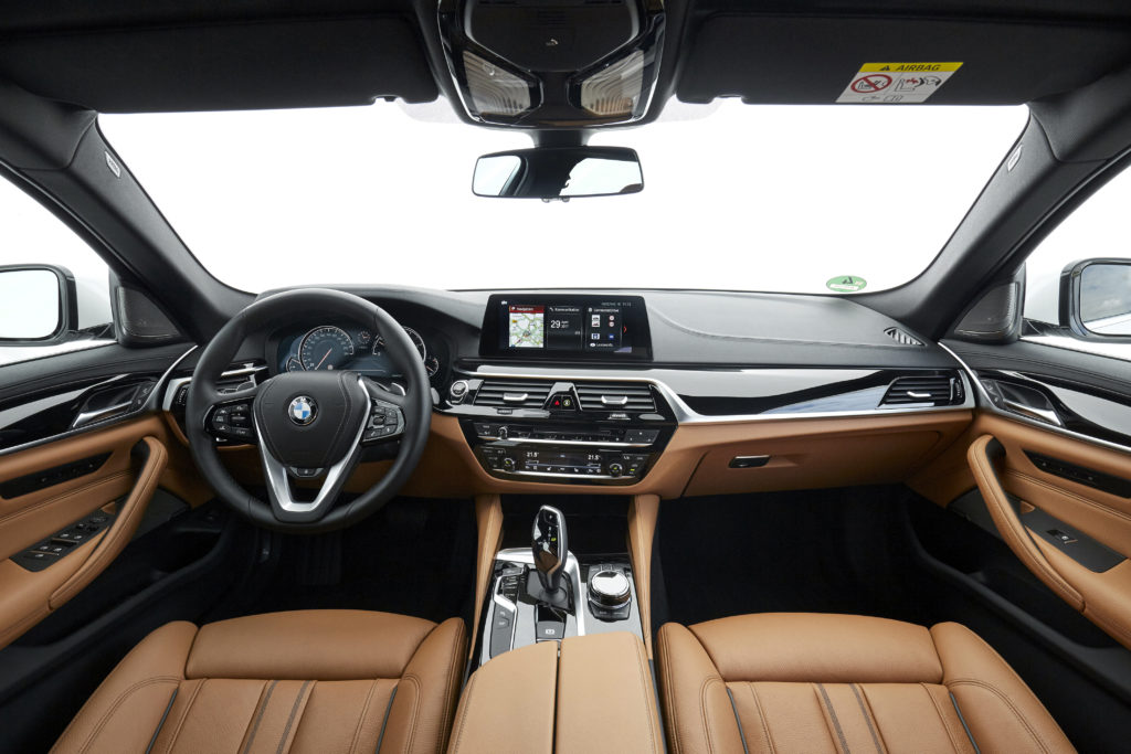 P90258729_highRes_the-new-bmw-5-series-1024×683