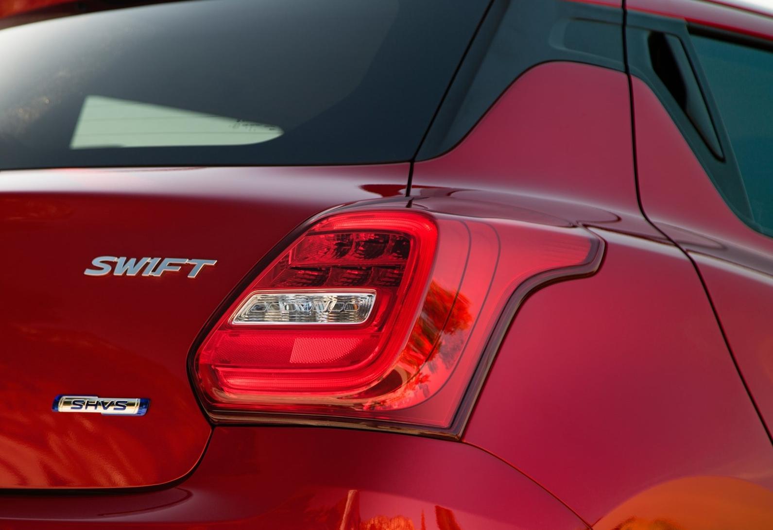 Suzuki-Swift-2018-1600-55
