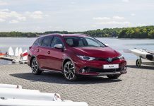Toyota Auris Touring entra em modo Freestyle